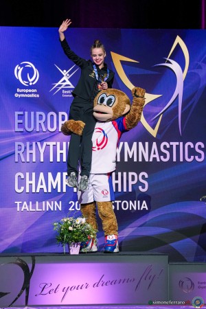 podium sr aa sfe08078 copia simone ferraro ph